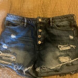 Kancan shorts size 13/30